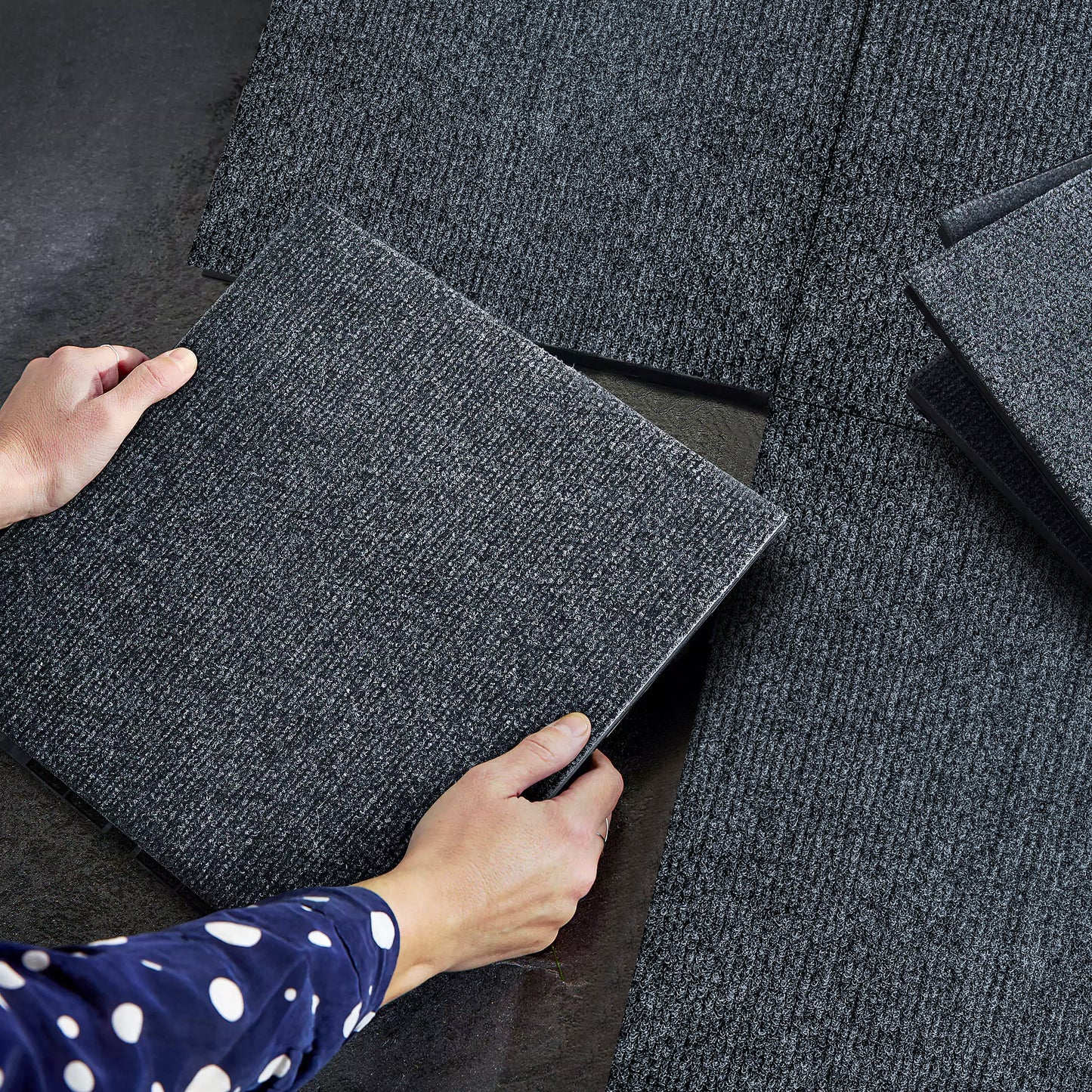 Carpet floor 12" Patio Deck Tiles, DIY Module Interlocking Decking Carpet,Easy and Quick Installation Court Tiles for Porch Poolside Balcony Backyard 36pcs